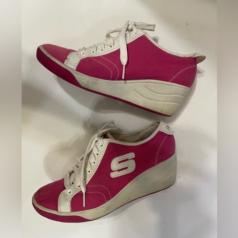 Skechers Cali Wedge Platform Pink White Trim Sneakers Women’s Size 9